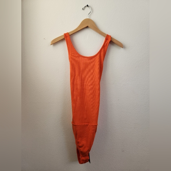Lulus Women's Bodysuit Top Ribbed‎ Strappy Back Orange Extra Large XL NWT - Picture 1 of 8